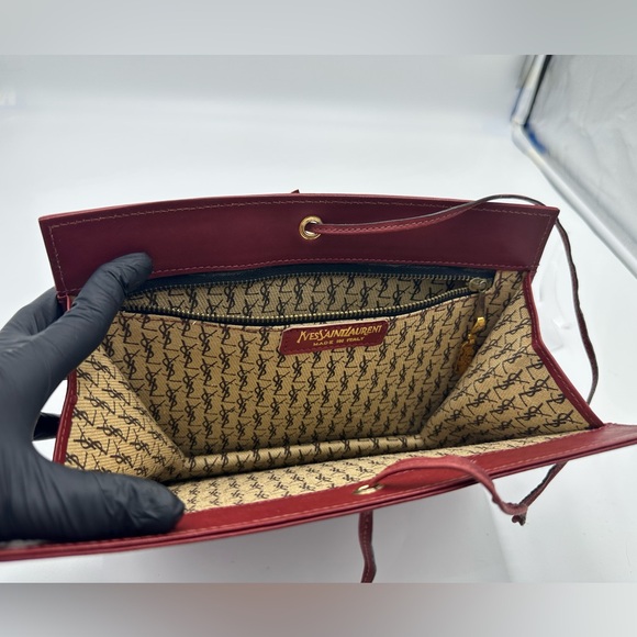 Vintage Yves Saint Laurent
Burgundy Leather and Suede Clutch - Picture 7 of 14